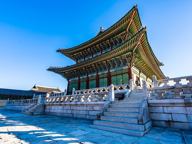 Cung điện Gyeongbokgung ở Seoul là điểm du lịch không thể bỏ qua khi tới Hàn Quốc.