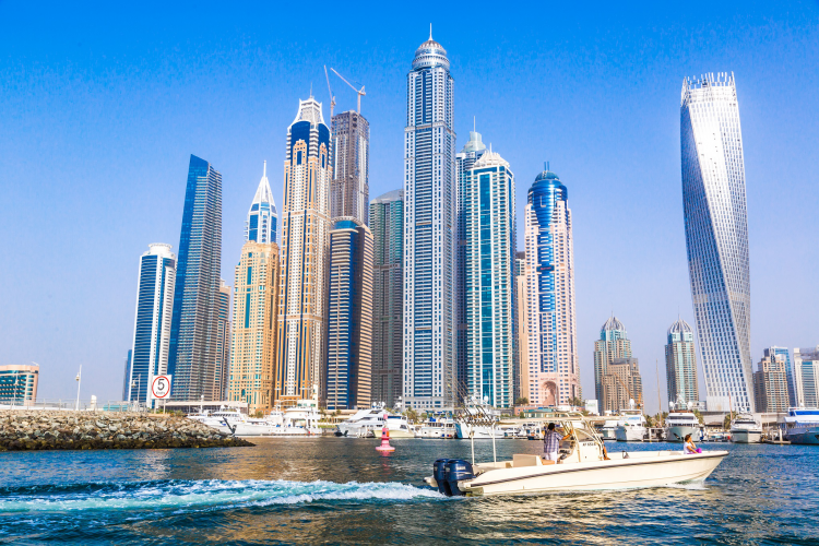 Dubai với các công trình kiến trúc xa hoa và vĩ đại. Ảnh: Shutterstock.