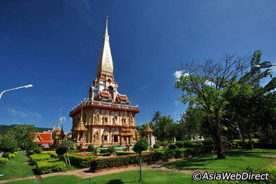 Du lịch Phuket - đền Chalong