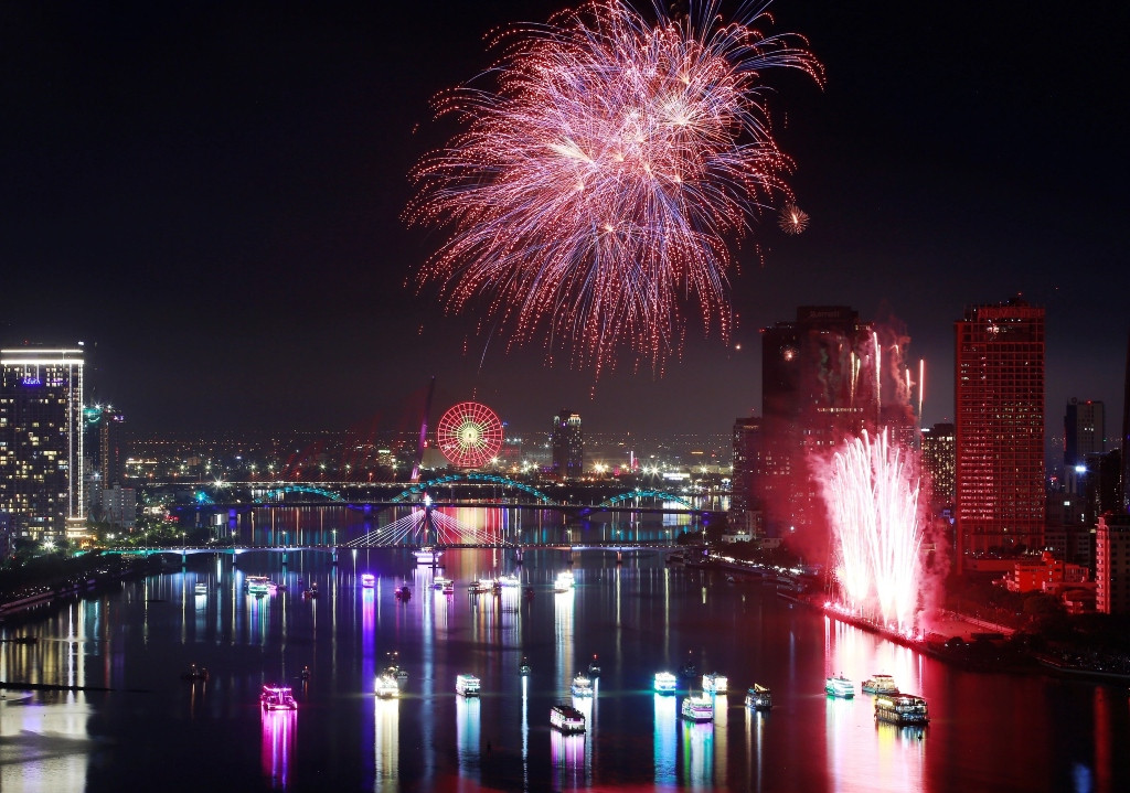 Đ&agrave; Nẵng c&ocirc;ng bố lịch thi đấu v&agrave; gi&aacute; v&eacute; Lễ hội ph&aacute;o hoa quốc tế DIFF 2026